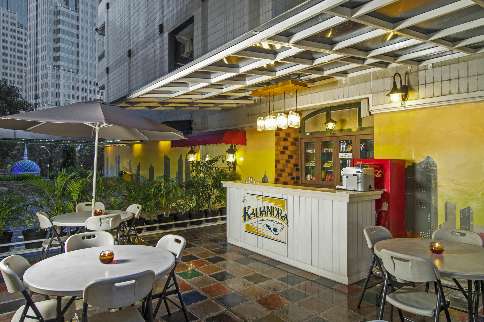 Reddoorz Premium @ Thamrin Kebon Sirih Hotel Jakarta Exterior photo