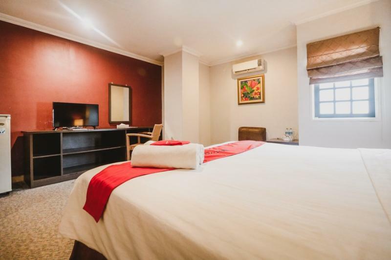 Reddoorz Premium @ Thamrin Kebon Sirih Hotel Jakarta Exterior photo